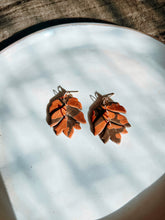 Load image into Gallery viewer, Fall Leaves