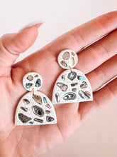 Load image into Gallery viewer, Lennon in Abalone