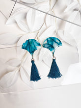 Load image into Gallery viewer, Iggy in Spring Brights