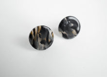 Load image into Gallery viewer, Studs in Tortoiseshell
